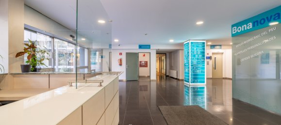 4 bedrooms Commercial property in Barcelona, Spain No. 65060 3