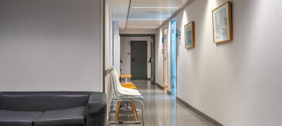 4 bedrooms Commercial property in Barcelona, Spain No. 65060 4