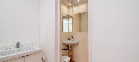 4 bedrooms Commercial property in Barcelona, Spain No. 65060 9