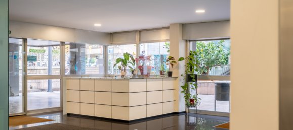 4 bedrooms Commercial property in Barcelona, Spain No. 65060 2