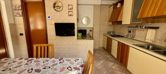 3 Schlafzimmer Haus in Cesano Maderno, Italy, Nr. 364629 10