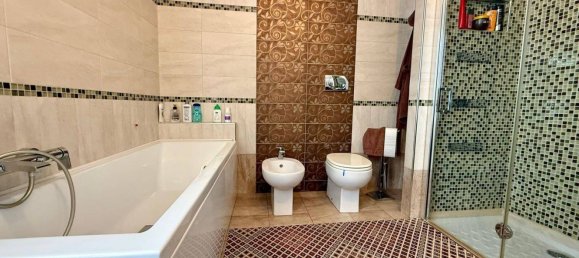 3 Schlafzimmer Haus in Cesano Maderno, Italy, Nr. 364629 20