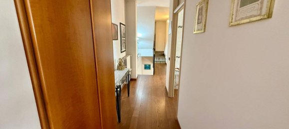 3 Schlafzimmer Haus in Cesano Maderno, Italy, Nr. 364629 13