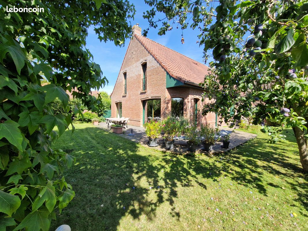 5 bedrooms Villa in Cysoing, France No. 362651