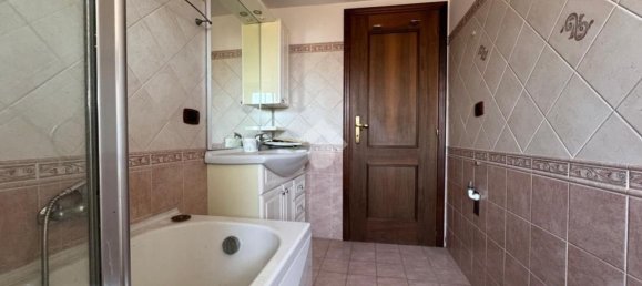 Apartamento T4 em Monterotondo, Italy N.º 373330 18