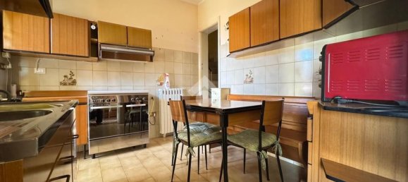Apartamento T4 em Monterotondo, Italy N.º 373330 2