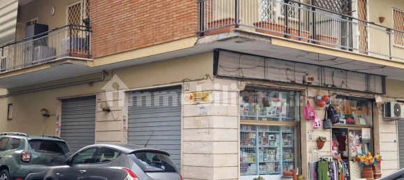 1-salle Propriété commerciale à Rome, Italy No. 333842 4