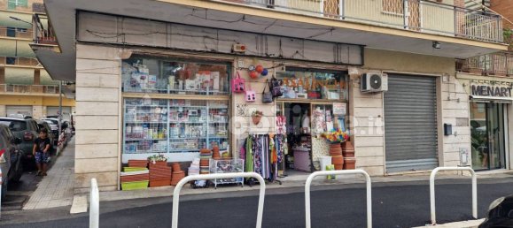 1-salle Propriété commerciale à Rome, Italy No. 333842 2