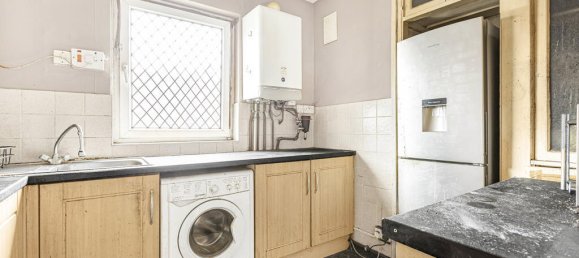 2 bedrooms Apartment in London, United Kingdom No. 8693 12