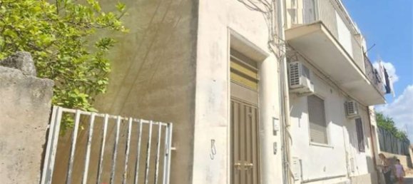 Casa de 6 habitaciónes en Noto, Italy No. 305257 2