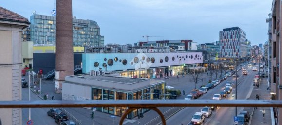 Apartamento de 3 habitaciónes en Milan, Italy No. 241297 6