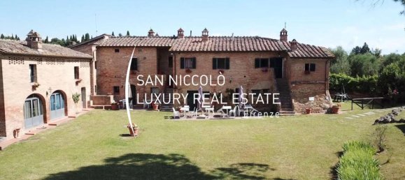 8 rooms House in Siena, Italy No. 196611 7