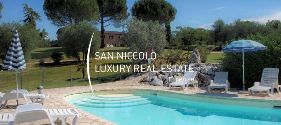 8 rooms House in Siena, Italy No. 196611 10