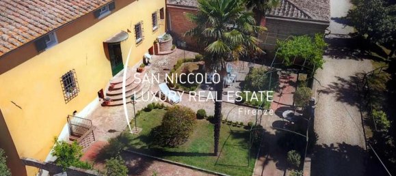 8 rooms House in Siena, Italy No. 196611 15