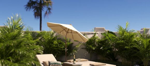 3 bedrooms Townhouse in Marbella, Spain No. 86351 5