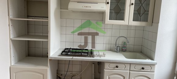 Edificio de 5 habitaciónes en Chateaudun, France No. 90148 14