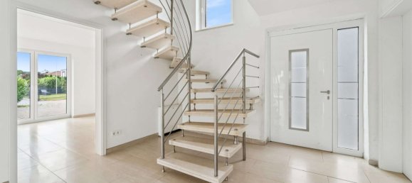 Villa de 5 habitaciónes en Hanover, Germany No. 228920 8