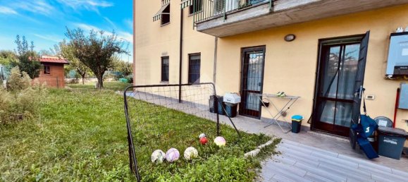 Apartamento de 2 dormitorios en Caravaggio, Italy No. 381068 4