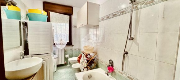 Apartamento de 2 dormitorios en Caravaggio, Italy No. 381068 11