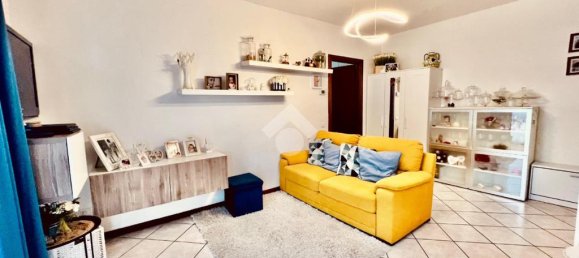 Apartamento de 2 dormitorios en Caravaggio, Italy No. 381068 7