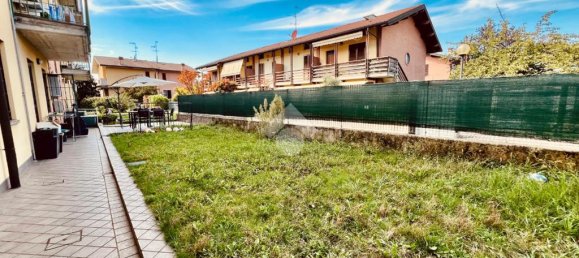 Apartamento de 2 dormitorios en Caravaggio, Italy No. 381068 3