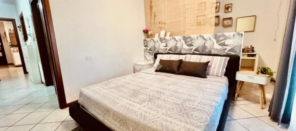 Apartamento de 2 dormitorios en Caravaggio, Italy No. 381068 17