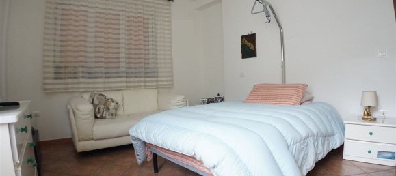 3 Schlafzimmer Wohnung in Carrara, Italy, Nr. 313989 6