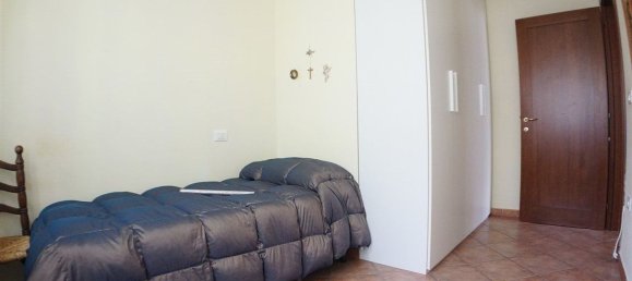 3 Schlafzimmer Wohnung in Carrara, Italy, Nr. 313989 11