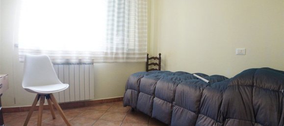 3 Schlafzimmer Wohnung in Carrara, Italy, Nr. 313989 9