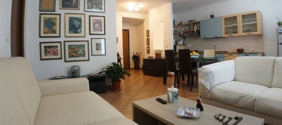 3 Schlafzimmer Wohnung in Carrara, Italy, Nr. 313989 17