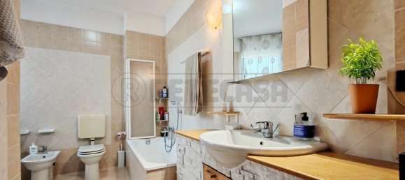 Квартира с 2 спальнями в Бассано дель Граппа, Италия № 351699 3