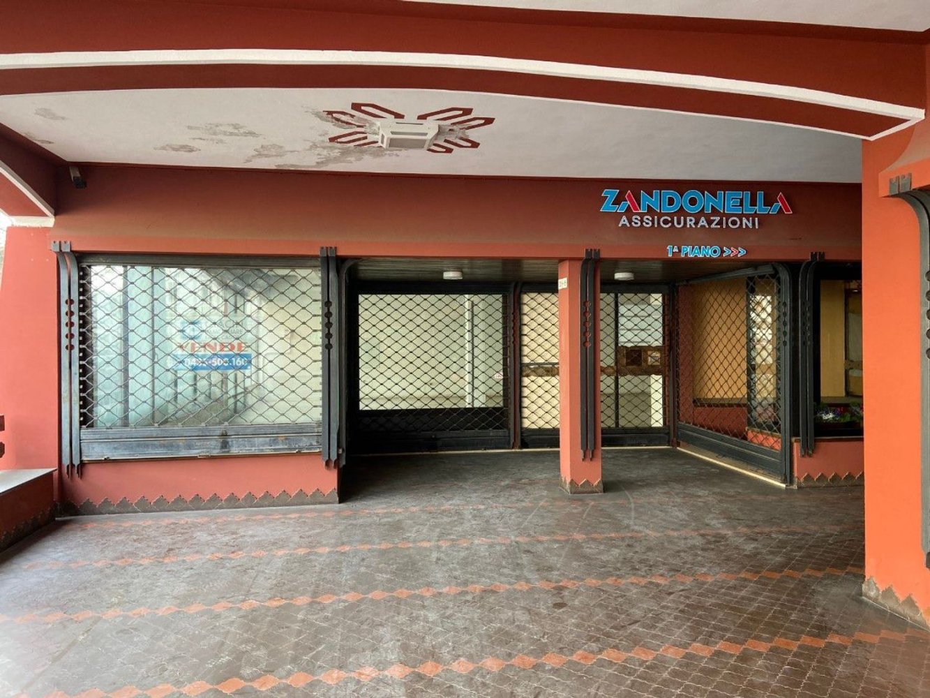 154m² Commercial property in Pieve di Cadore, Italy No. 142653