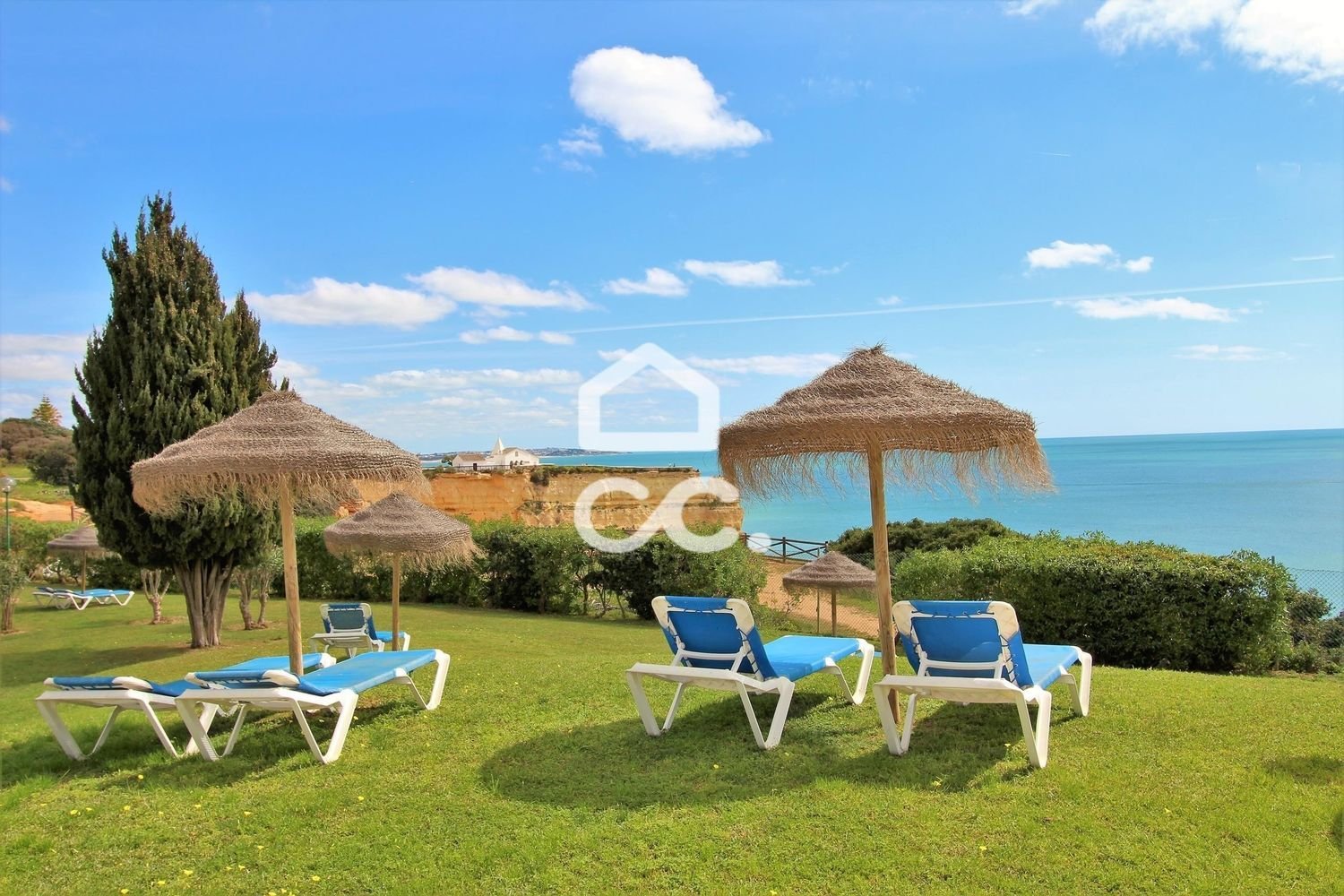 2 bedrooms House in Porches, Portugal No. 196839