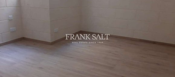 3 bedrooms Apartment in Ghajnsielem, Malta No. 5849 2