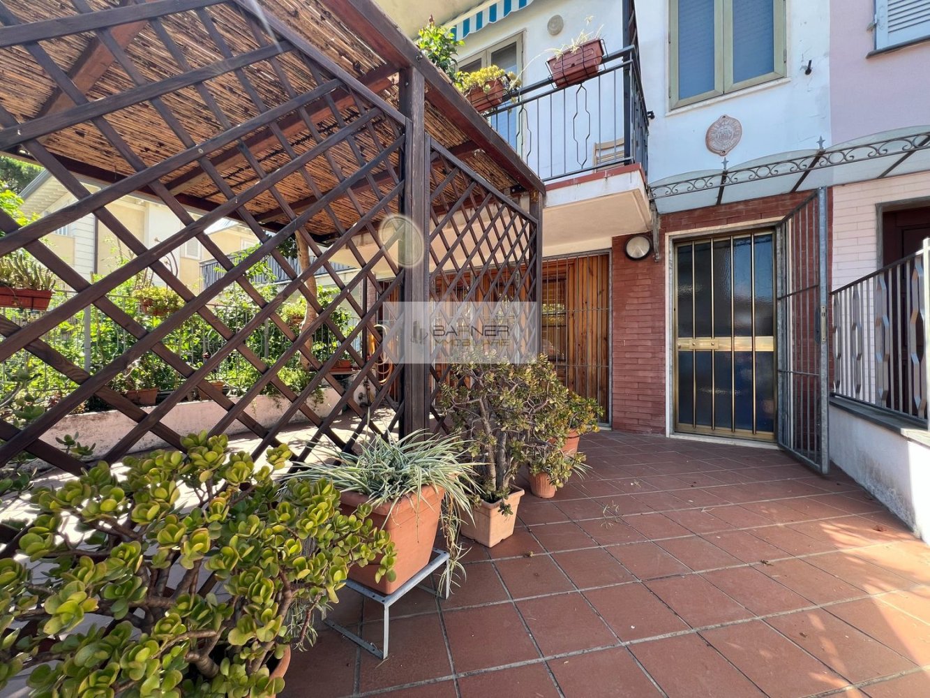 6 Schlafzimmer Doppelhaus in Camaiore, Italy, Nr. 380233