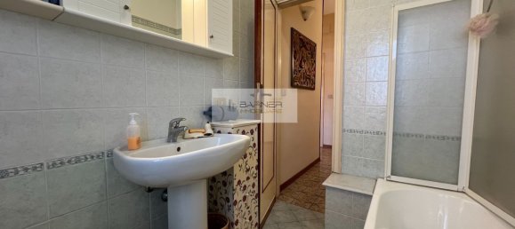 6 Schlafzimmer Doppelhaus in Camaiore, Italy, Nr. 380233 20