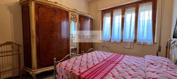 6 Schlafzimmer Doppelhaus in Camaiore, Italy, Nr. 380233 15