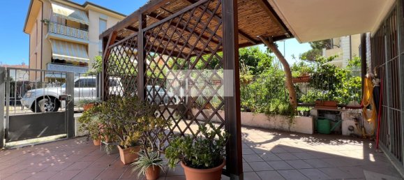 6 Schlafzimmer Doppelhaus in Camaiore, Italy, Nr. 380233 10