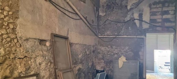 4 bedrooms House in Serradifalco, Italy No. 372106 23