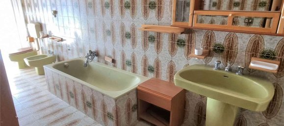 4 bedrooms House in Serradifalco, Italy No. 372106 12