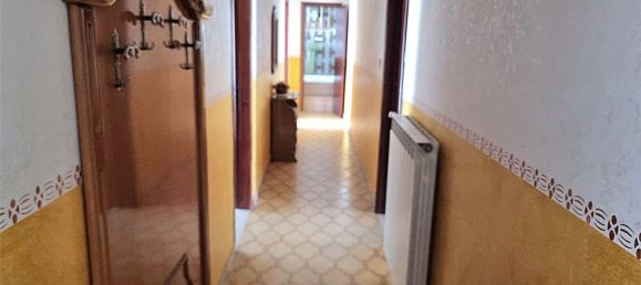 4 bedrooms House in Serradifalco, Italy No. 372106 4