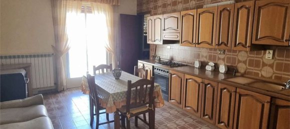 4 bedrooms House in Serradifalco, Italy No. 372106 8