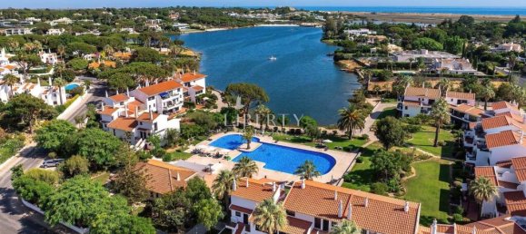 2 Schlafzimmer Doppelhaus in Almancil, Portugal, Nr. 230528 24