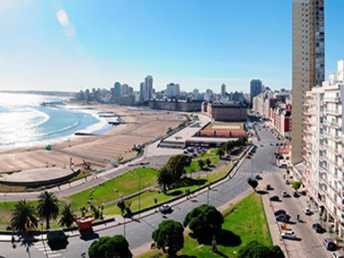 2 bedrooms Apartment in Mar del Plata, Argentina No. 70680