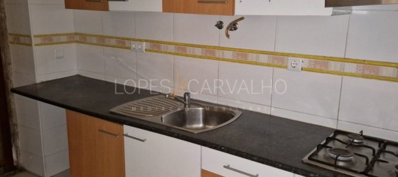 2 Schlafzimmer Wohnung in Amadora, Portugal, Nr. 84042 17