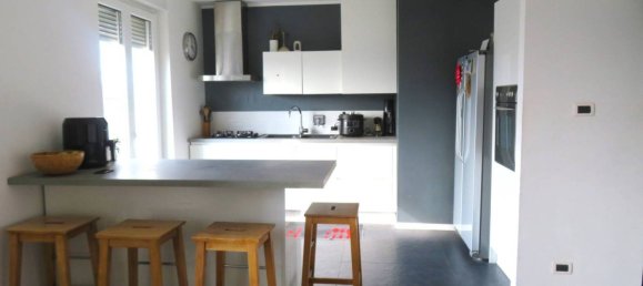 Квартира с 3 спальнями в Триест, Италия № 129893 6