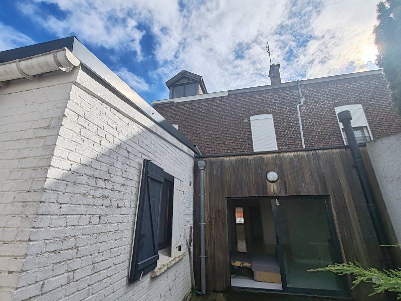 10-Zimmer Gebäude in Valenciennes, France, Nr. 70050