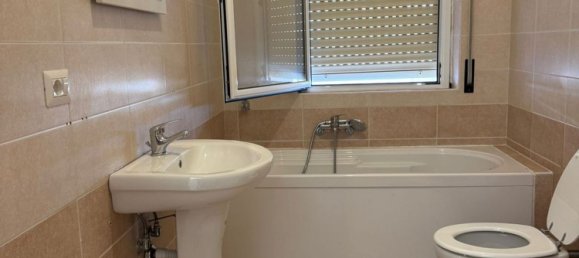 5 rooms Apartment in Vittoria, Italy No. 276633 4