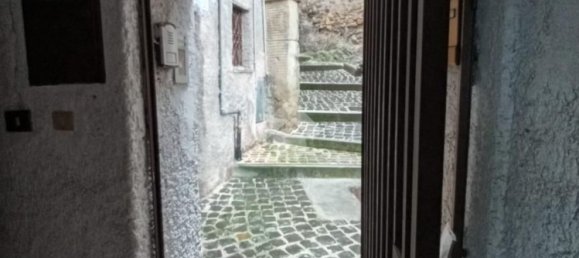 2-salle Appartement à San Vito Romano, Italy No. 198078 16