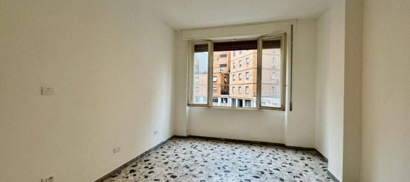 3 Schlafzimmer Wohnung in Mantua, Italy, Nr. 381843 15